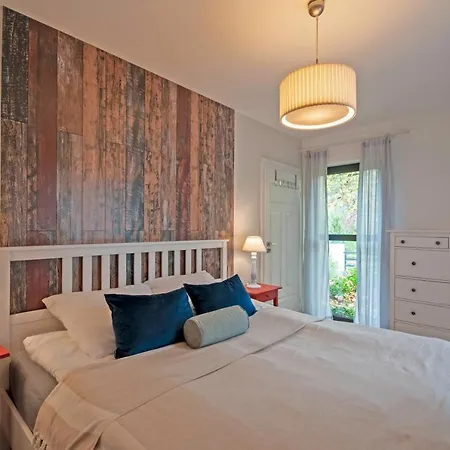 Holiday home House-1,2km To The Beach; 5 Bedrooms, 3 Bahrooms; Fire Place. Private Sauna! Wiselka