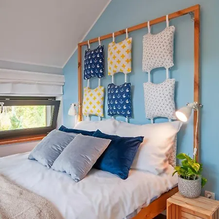 House-1,2km To The Beach; 5 Bedrooms, 3 Bahrooms; Fire Place. Private Sauna!