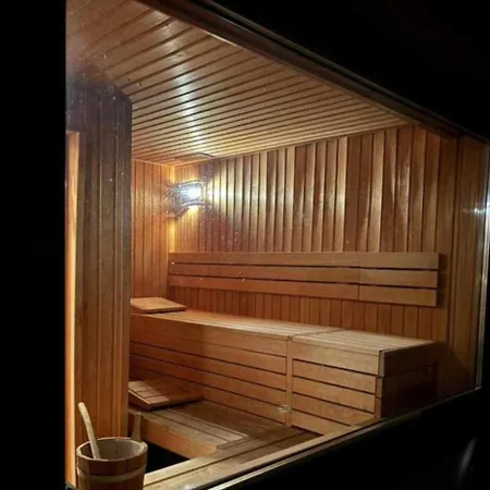 House-1,2km To The Beach; 5 Bedrooms, 3 Bahrooms; Fire Place. Private Sauna! *