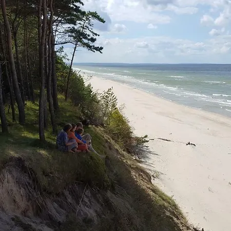 House-1,2km To The Beach; 5 Bedrooms, 3 Bahrooms; Fire Place. Private Sauna! Holiday home Wiselka